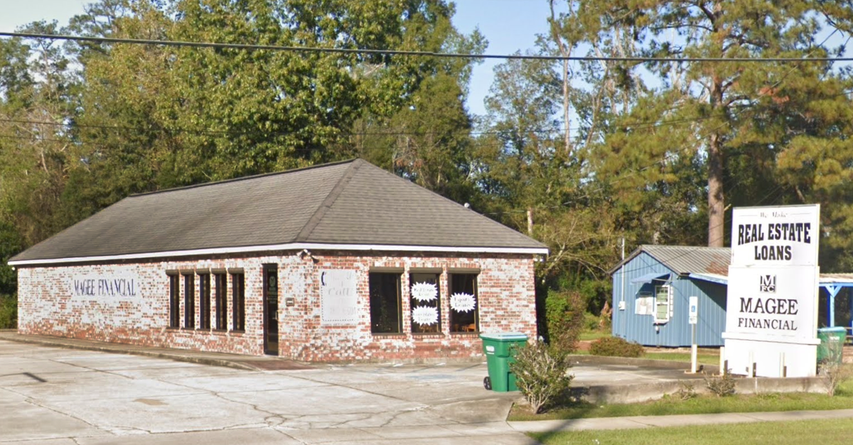 Magee Financial office in Ponchatoula, LA providing personal and real estate loans